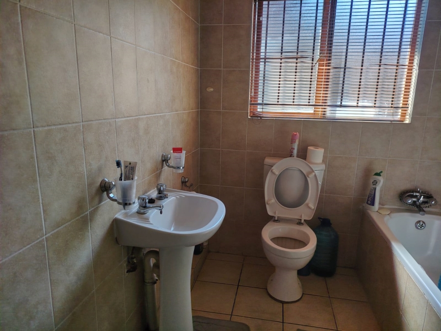 3 Bedroom Property for Sale in Waterval East North West